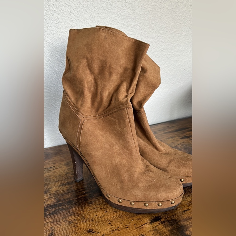 Stella McCartney brown suede heeled boots